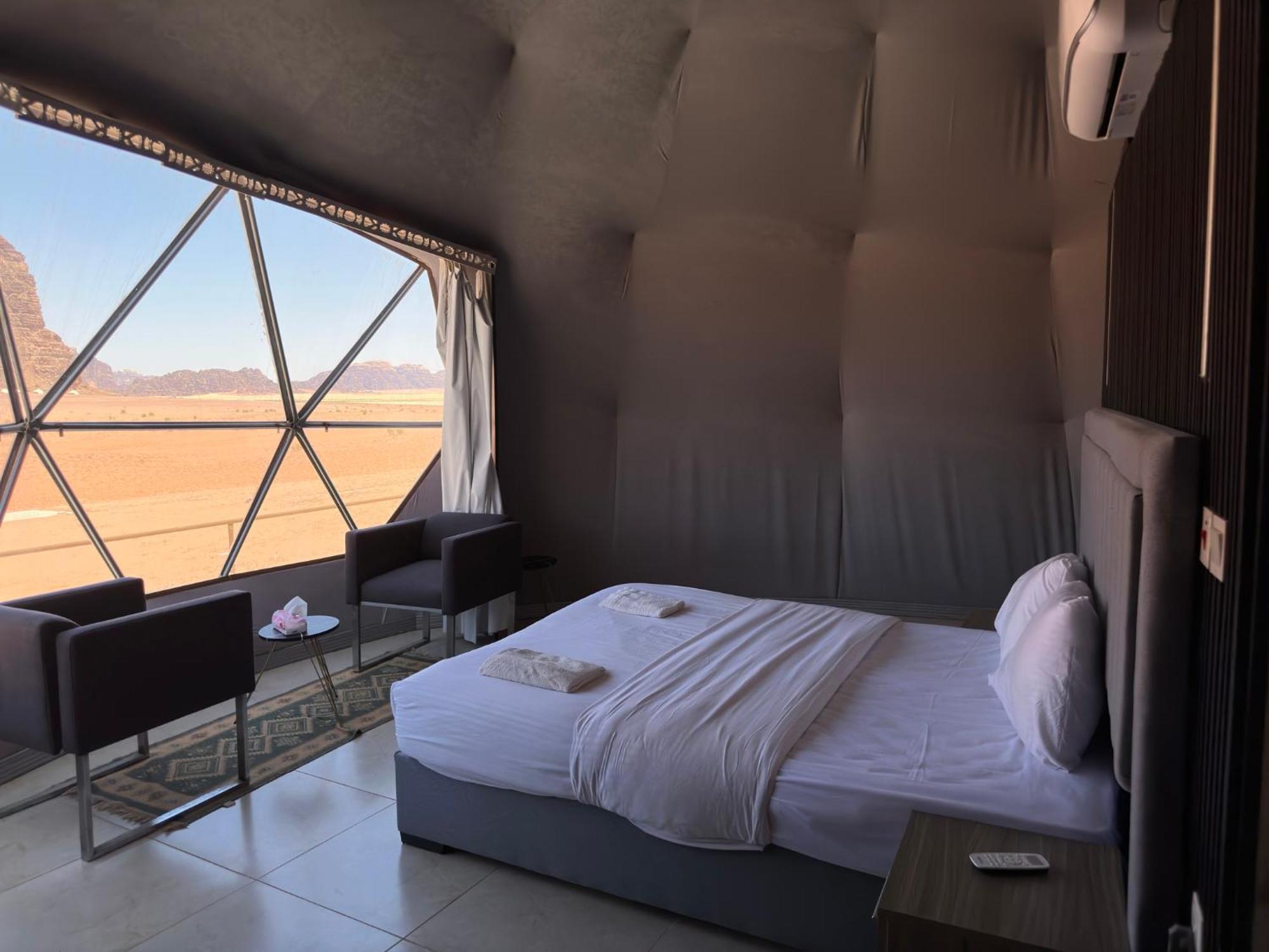 Holiday Inn Luxury Camp Wadi Rum Exterior foto
